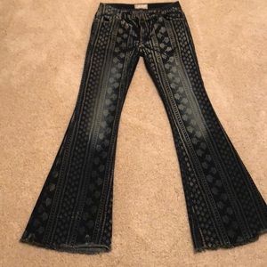 NWT - FreePeople - Bellbottom jeans - Size 28